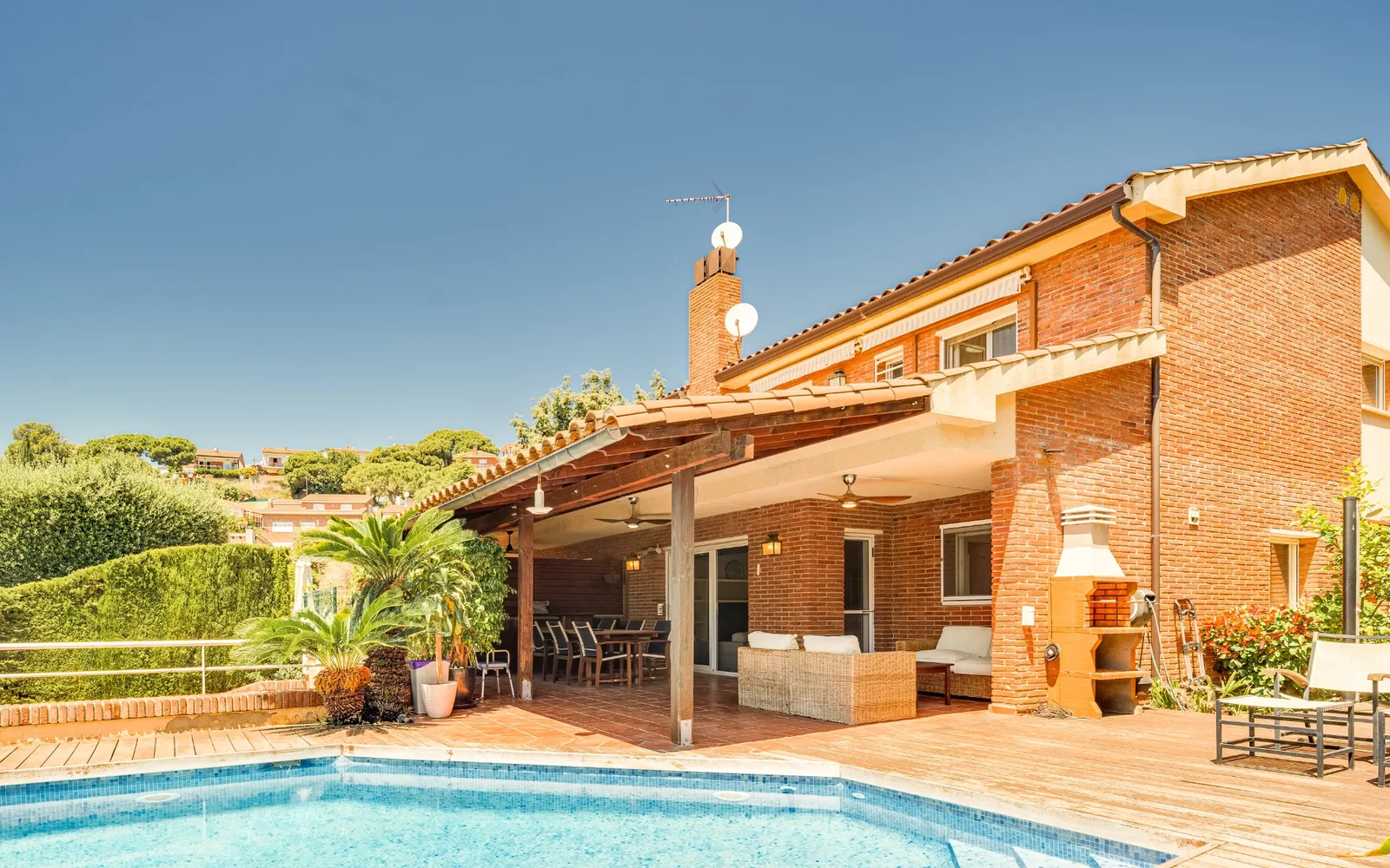 Villa in Teia with pool
